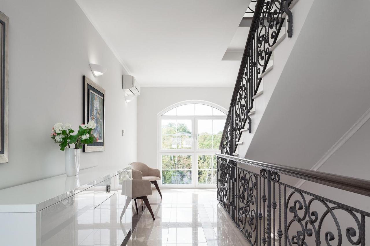 Luxury Apartments Vila Carissa Malinska Exterior photo